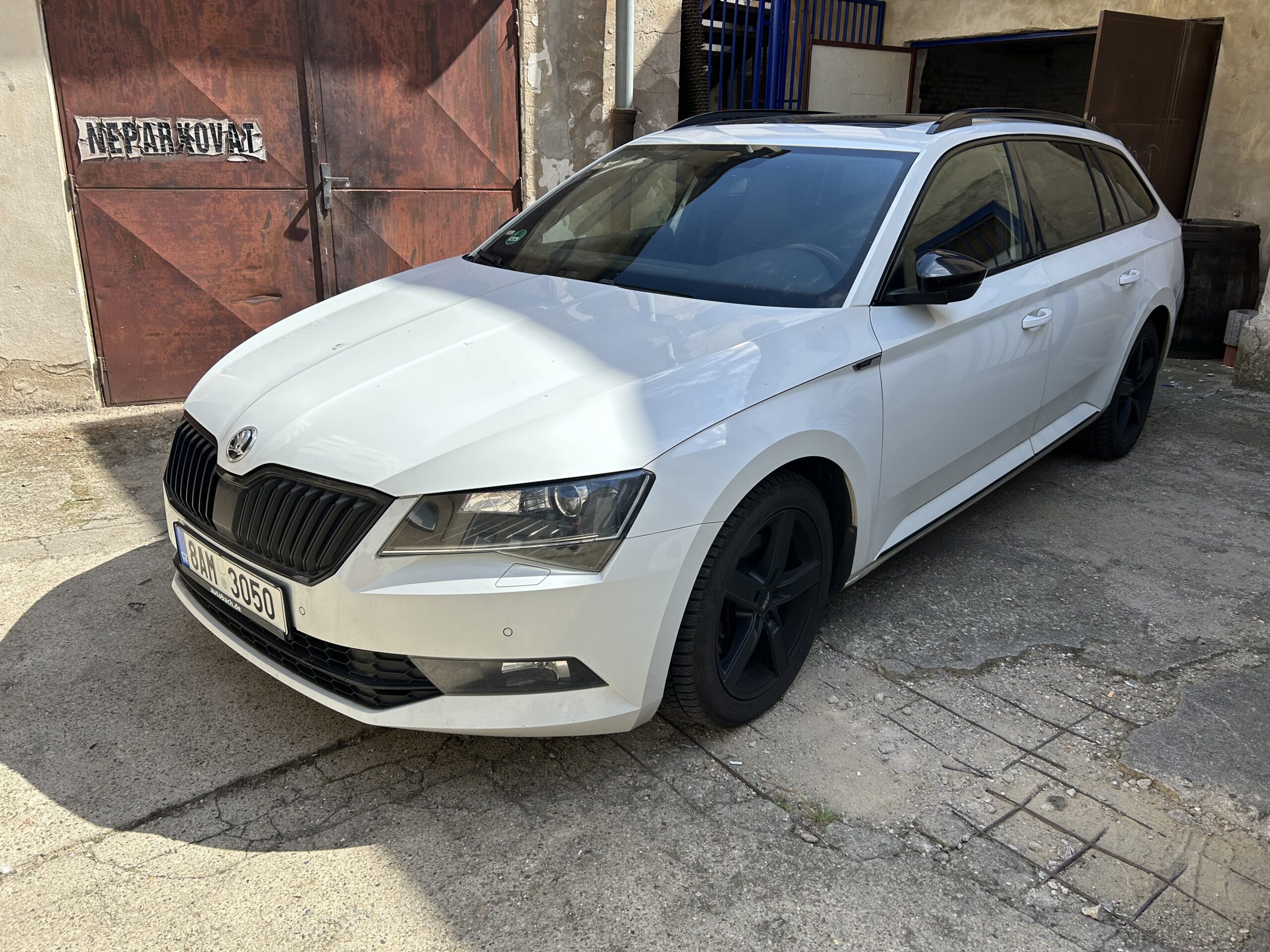 Prodej automobilu Škoda Superb